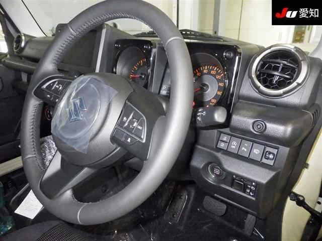 Suzuki Jimny Nomade JC74W 2026
